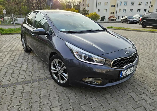gdynia Kia Ceed cena 38900 przebieg: 135600, rok produkcji 2012 z Gdynia